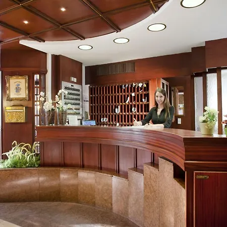 Hotel Alpinpark 4*