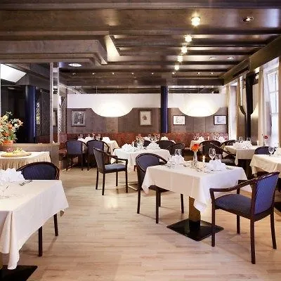 Отель Alpinpark 4*