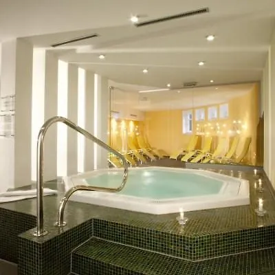 Отель Alpinpark Инсбрук