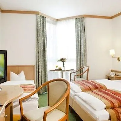 Отель Alpinpark 4*