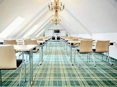 Отель Alpinpark 4*